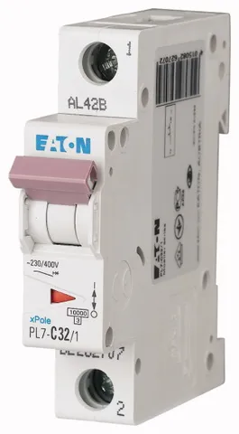 Авт. выключатель PL7-C32/1, 1P, 32A, хар-ка C, 10kA, 1M