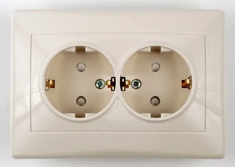 Розетка Schneider Electric Sedna, двойная с з/к шторки, беж