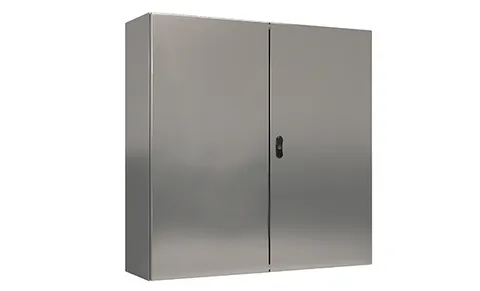 Щит ECOR моноблочный 800x1000x300мм (ВxШxГ) из нерж. стали навесной с монт. панелью двудверный, 2 язычковых замка, дно глухое, IP55