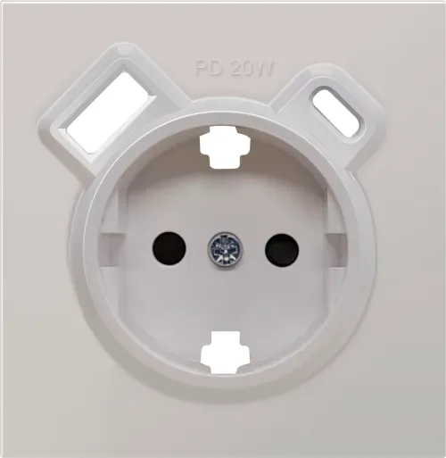 Накладка для розетки Schuko с зарядным устройством USB A+C, с защитными шторками, матовый кашемир, серия R98