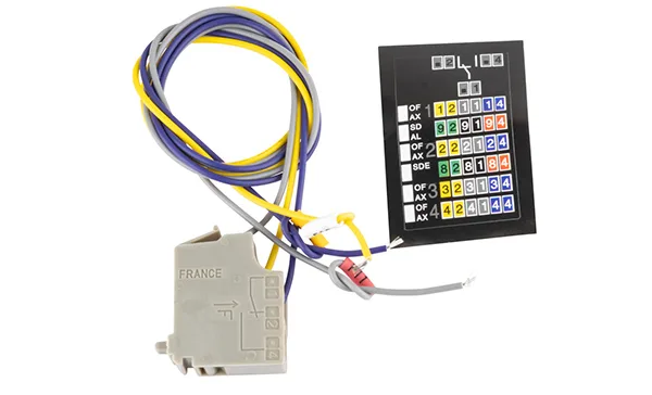 Блок-контакт вспомогательный AX, 1CO, 4A 250VAC15//6A 24VDC12//0.3A 250VDC12, для SDM6-100_SDM6-1600