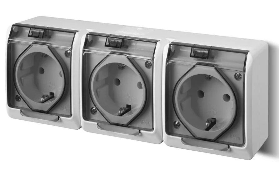 HERMES - Розетка 3x2P+E, 16A/250V, с прозрачной крышкой, IP44, белый