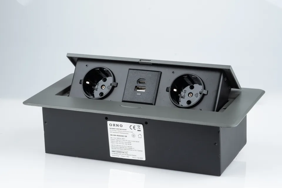 Блок розеточный встраиваемый 2хUSB 5V 2,1A + 2x2P+E со шторками, без кабеля, 3600вт, закругленный край 2мм, графит