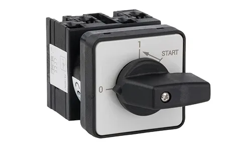 Переключатель UKT0-2-15512/E, 2P, 20A, тип 0-1←START (45°), на дверь, фронт IP65