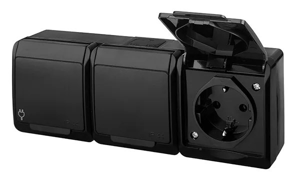 HERMES - Розетка 3x2P+E, 16A/250V, с крышкой, IP44, черный