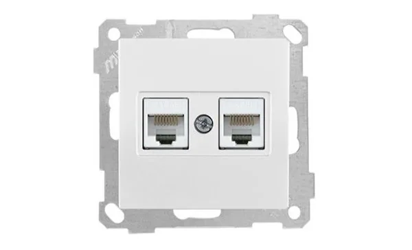 21 - Розетка 2хRJ-45 кат. 5e UTP, белая