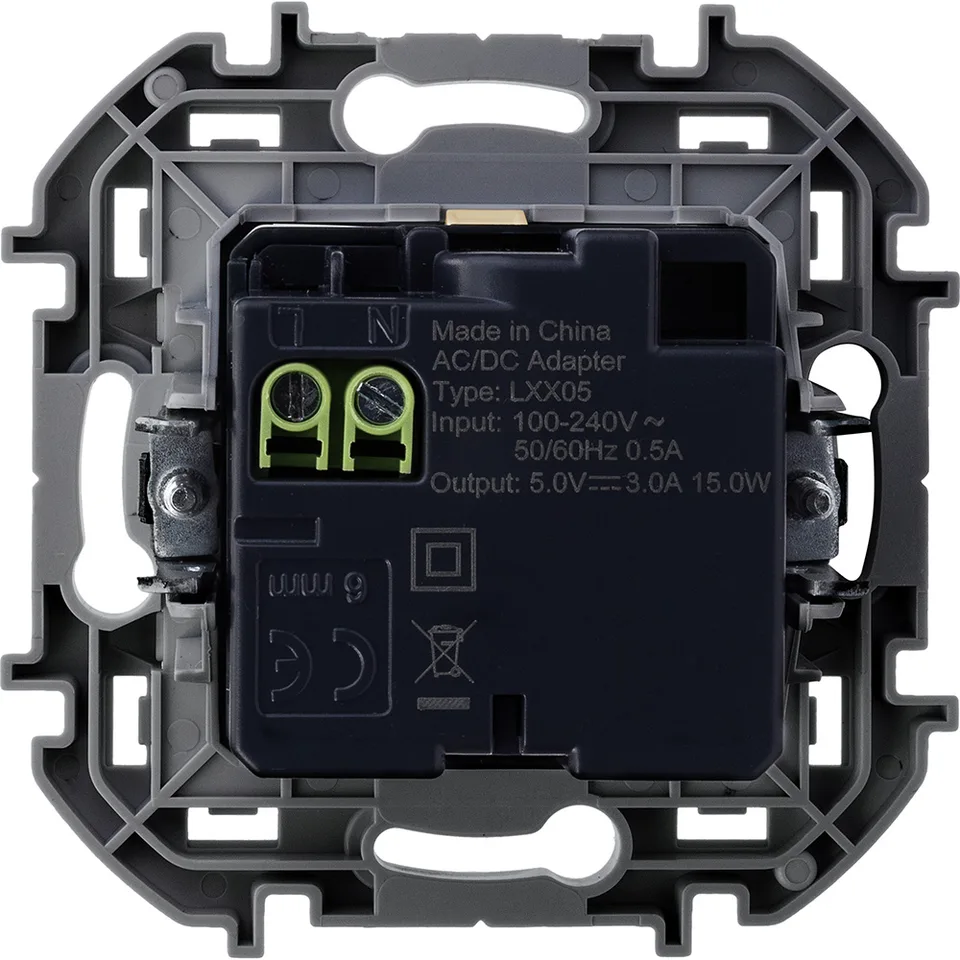 Inspiria - Зарядное устройство с двумя USB-разъемами Type A + Type C, 3000mA, 5В (сл.кость)