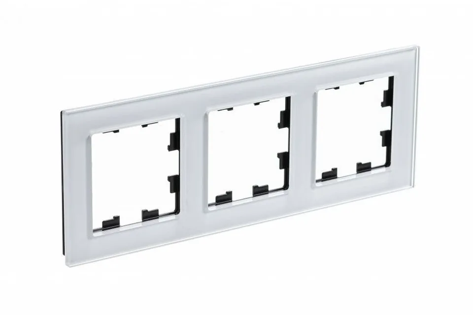 Рамка Systeme Electric AtlasDesign, 3-постовая, стекло белый