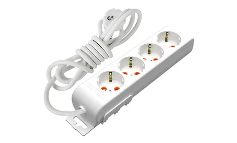 Ri-tech - Удлинитель 4x2P+E, нем. ст., со шторками, кабель 3x1,5мм², 3м, белый