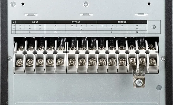 ИБП Kehua Myria Series T, 10kVA/10kW, тачскрин дисплей, без АКБ, с выходным трансформатором