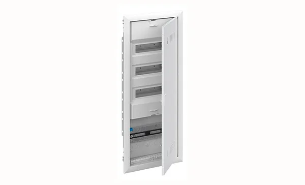 Щиток встраив. UK663CVC комбиниров,3x12M+1xМП перф, белая мет. дверь, 828x340x88, GWT850, +PE+N-клеммы, IP30