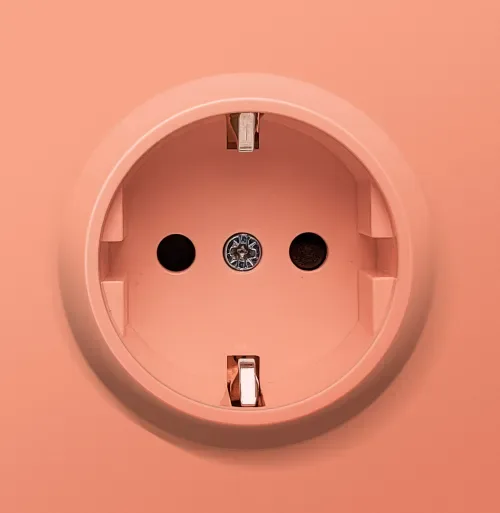 Накладка для розетки Schuko с заземлением со шторками 16A 250 В~, матовый коралл, серия R98