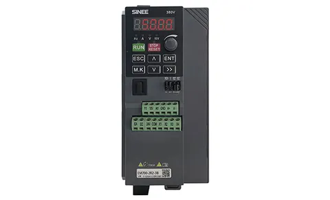 Преобразователь частоты EM700-1R5-2B, 1ф вход/3ф выход, 230VAC, 8A, 1.5kW, IP20, корп.A1