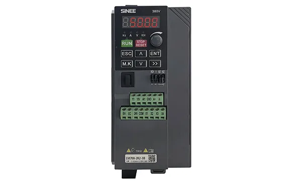 Преобразователь частоты EM700-1R5-2B, 1ф вход/3ф выход, 230VAC, 8A, 1.5kW, IP20, корп.A1