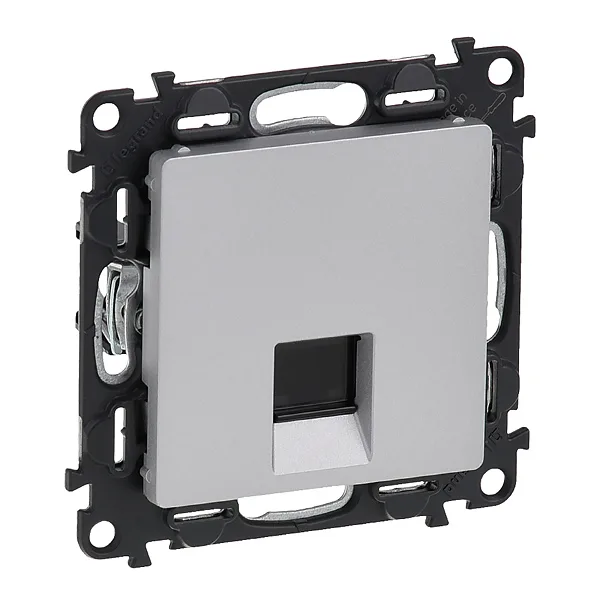 Valena Life - Розетка 1хRJ-45 UTP CAT5E, алюминий (инд. упаковка)