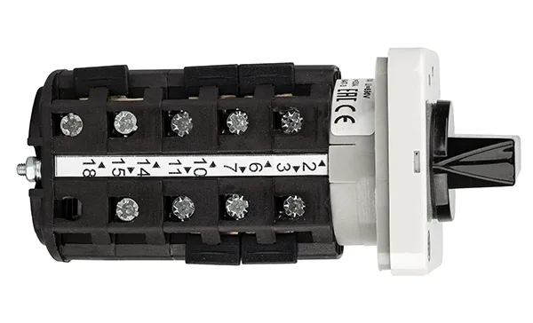 Переключатель BS 16 136 U, 3P, 20A, тип 0-1-2-3, 3NO на 1_3, на дверь, фронт IP40