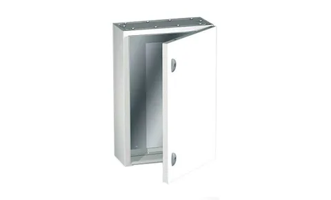Щит моноблочный 700x500x250мм (ВxШxГ) с монтажной панелью и 2-мя панелями каб. ввода (сверху и снизу), RAL7035, IP55