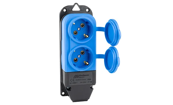 Tena - Блок розеточный 2х2P+E c крышкой, IP44, моноблок, синий