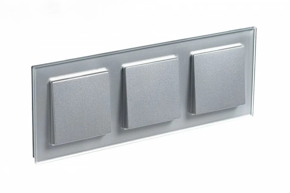 Рамка Systeme Electric AtlasDesign, 3-постовая, стекло алюминий