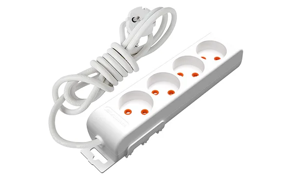 Ri-tech - Удлинитель 4x2P, нем. ст., со шторками, 2м, белый