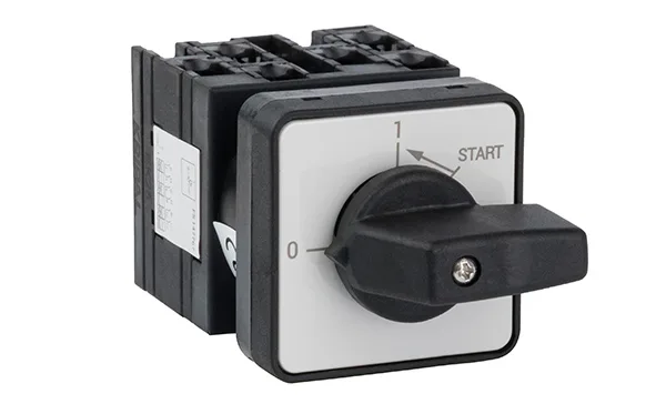 Переключатель UKT0-3-15513/E, 3P, 20A, тип 0-1←START (45°), на дверь, фронт IP65