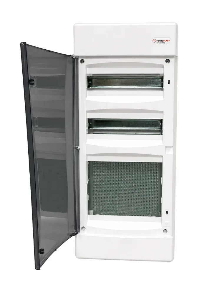 U48C 4/2, Щит встраиваемый комбинированный 4/2 с прозрач. дверцей, IP40